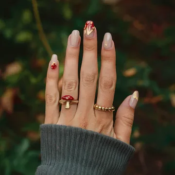Fall nail design