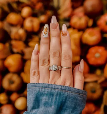 Fall nail design