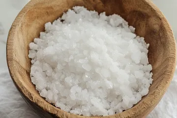 Magnesium flakes for oil spray