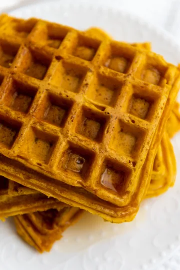 Pumkin waffle breakfast fall recipe